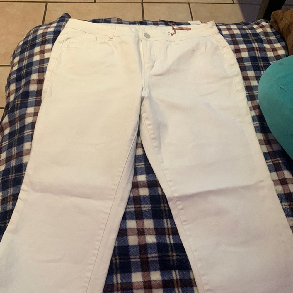 Mide rise straight legs